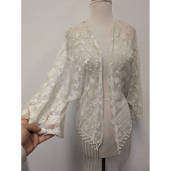 Amber Shu White Floral Lace Fringe Open Top sz L Western Romantic Fairy Bridal - Picture 4 of 11